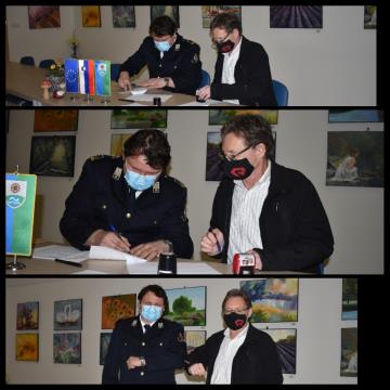 CollageMaker_2021212192019341